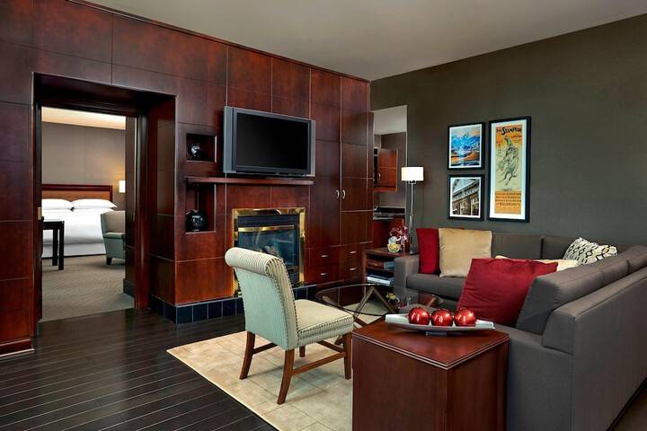Room 8 of 42