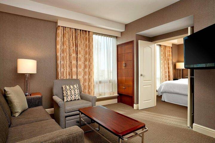 Room 7 of 42